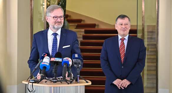 Tisková konference premiéra Petra Fialy a ministra školství Vladimíra Balaše, 30. srpna 2022.