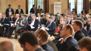 Společné foto účastníků Pražské konference o obraně a bezpečnosti DESCOP, 9. června 2017.