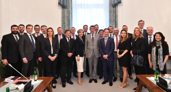 Předseda vlády Andrej Babiš se setkal se zástupci mise American-Central European Business Association, 23. května 2018.