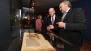 Předseda vlády Bohuslav Sobotka zahájil v Norimberku výstavu věnovanou Karlu IV., 19. října 2016.