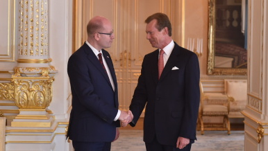 Předseda vlády Bohuslav Sobotka se setkal s velkovévodou Jindřichem Lucemburským, 11. května 2017.