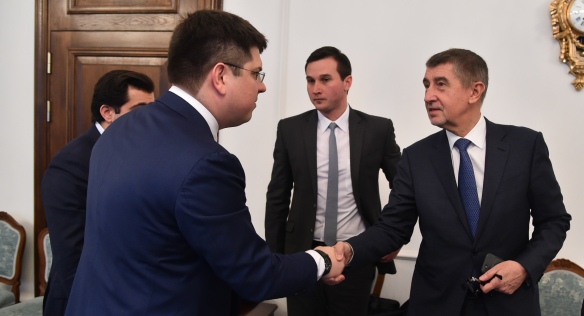 Předseda vlády Andrej Babiš se setkal s Tomášem Peťovským, generálním ředitelem Uber v ČR a na Slovensku, 8. března 2018.