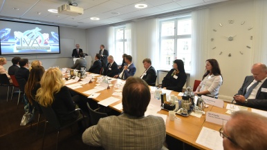 Předseda vlády Bohuslav Sobotka se zúčastnil ve Stockholmu podnikatelského semináře, 3. listopadu 2016.