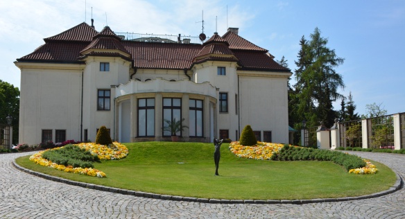 Kramářova vila, rezidence prvního předsedy československé vlády.