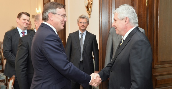Premiér Jiří Rusnok ve středu 11. září 2013 přijal ukrajinského ministra zahraničí Leonida Kožaru.