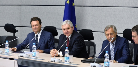 Předseda vlády Jiří Rusnok navštívil ve čtvrtek 12. září pražské sídlo agentury GSA u příležitosti jejího ročního působení v České republice.