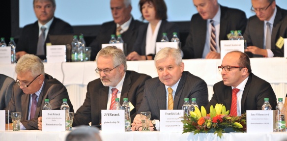 Předseda vlády Jiří Rusnok se ve čtvrtek 19. září 2013 zúčastnil sněmu Svazu měst a obcí České republiky v Českých Budějovicích.