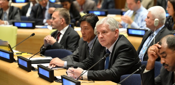 Premiér Jiří Rusnok se ve čtvrtek 26. září 2013 zúčastnil zasedání na vysoké úrovni k jadernému odzbrojení.