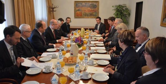Premiér Sobotka se setkal s ministerským předsedou Svobodného státu Sasko Tillichem, 1. října 2014.