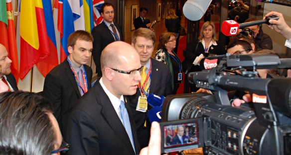 Krátké vyjádření předsedy vlády Sobotky před jednáním Evropské rady 20. března 2014.