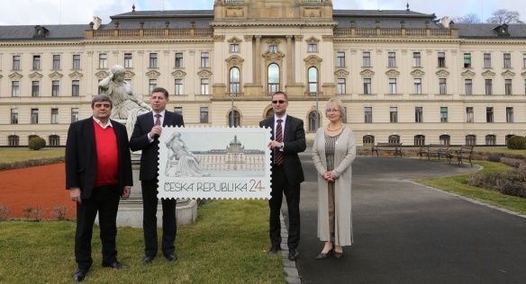 V sídle Úřadu vlády ČR se uskutečnilo představení známky České pošty k 120. výročí otevření Strakovy akademie, 9. března 2017. 