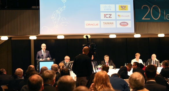 Předseda vlády Bohuslav Sobotka se zúčastnil konference Internet ve státní správě a samosprávě, 3. dubna 2017.