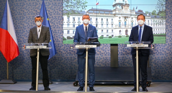 Press conference after a government meeting, 19 April 2021.