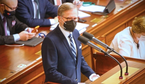Premiér Petr Fiala v projevu před Poslaneckou sněmovnou představil hlavní priority své vlády, 12. ledna 2022.