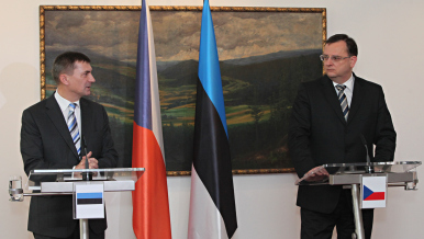 Předseda vlády Estonska Andrus Ansip a premiér Petr Nečas