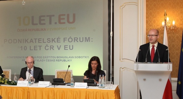 Premiér B. Sobotka a předseda Evropské rady H. Rompuyem vystoupili na Podnikatelském fóru 10 let ČR v EU v Lichtenštejnském paláci, 30. dubna 2014.