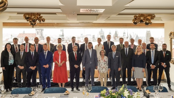 Předseda vlády Andrej Babiš se zúčastnil oběda s velvyslanci, 16. července 2019