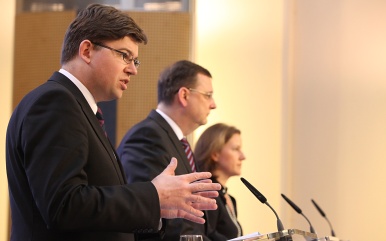 Tisková konference po jednání vlády 15. února 2012