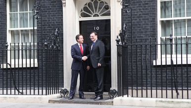 Britský premiér David Cameron a český premiér Petr Nečas, 1. března 2012