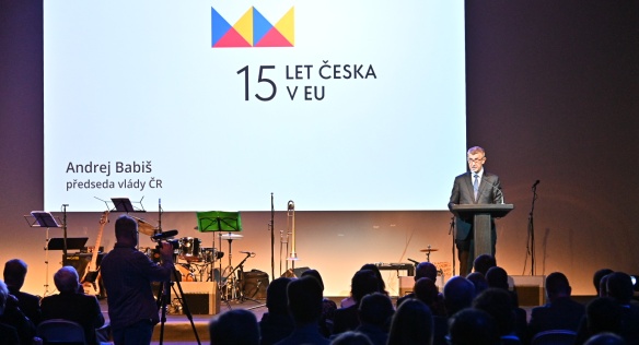 Premiérův projev na slavnostním večeru k 15 letům vstupu ČR do EU v DOXu, 30. dubna 2019.