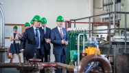 Premiér Petr Fiala navštívil státem odkoupené zásobníky plynu, 18. září 2023.