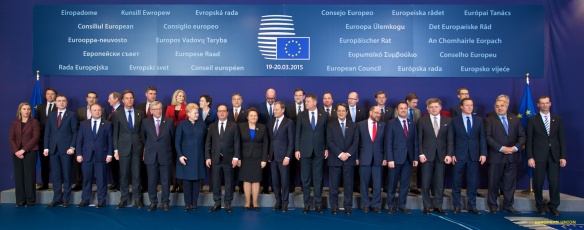 Společné foto lídrů osmadvacítky, 20. března 2015. Zdroj: Evropská rada.